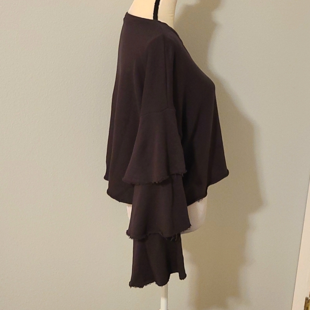 Chole & Katie crop ruffle bell sleeve sweatshirt - Picture 2 of 3
